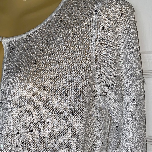 Alfani cropped cardigan w/ silver sequins Sz XS - Picture 3 of 6